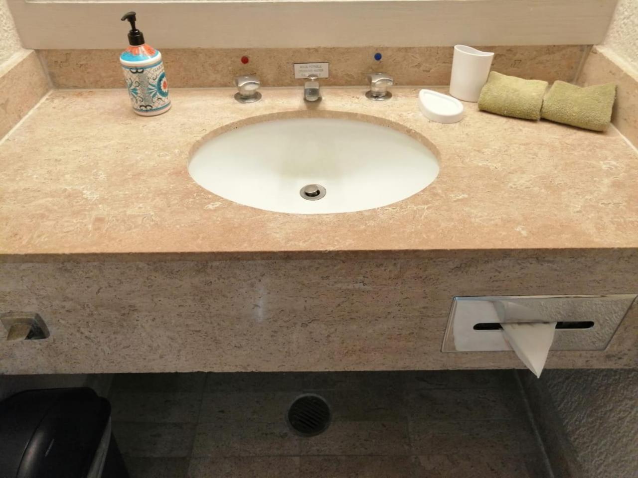 Beachfront Getaway Condo Cancún Rom bilde