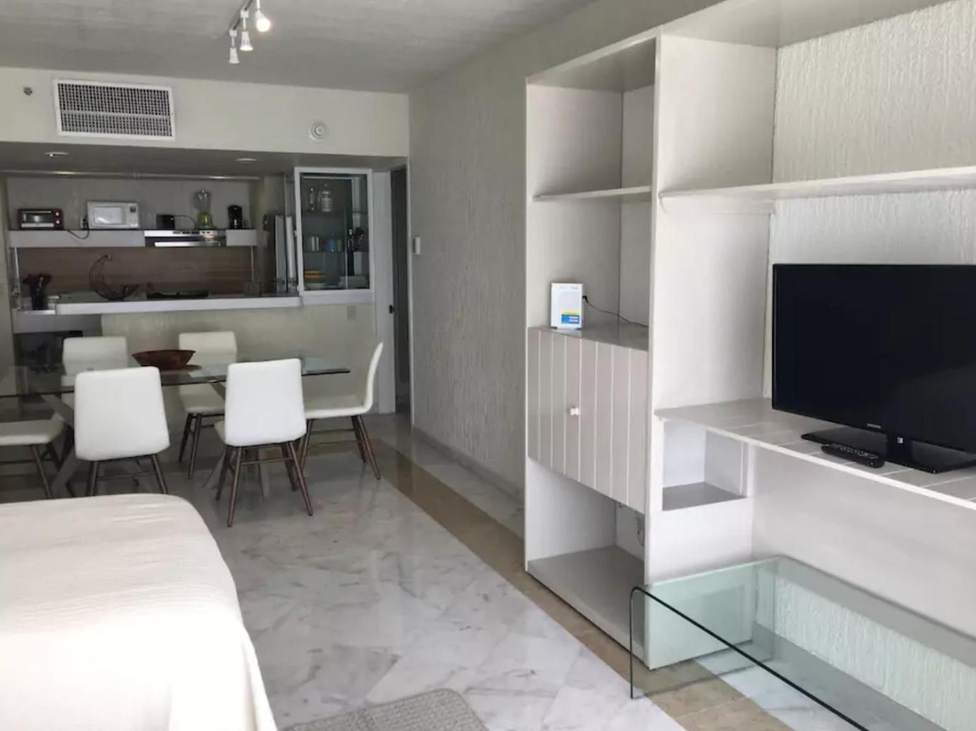 Beachfront Getaway Condo Cancún Rom bilde
